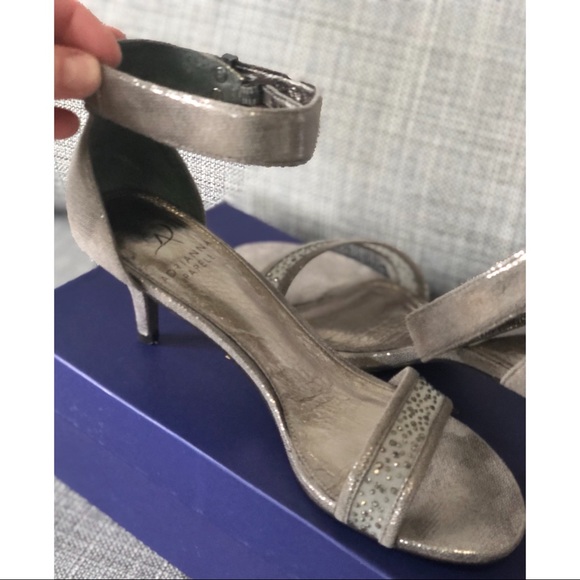 Adrianna Papell Avril Heels - Picture 4 of 9